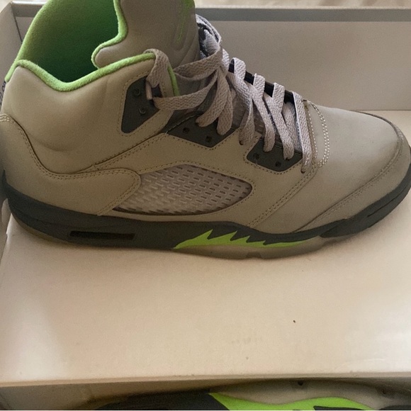 Jordan 5 Retro - Picture 2 of 3